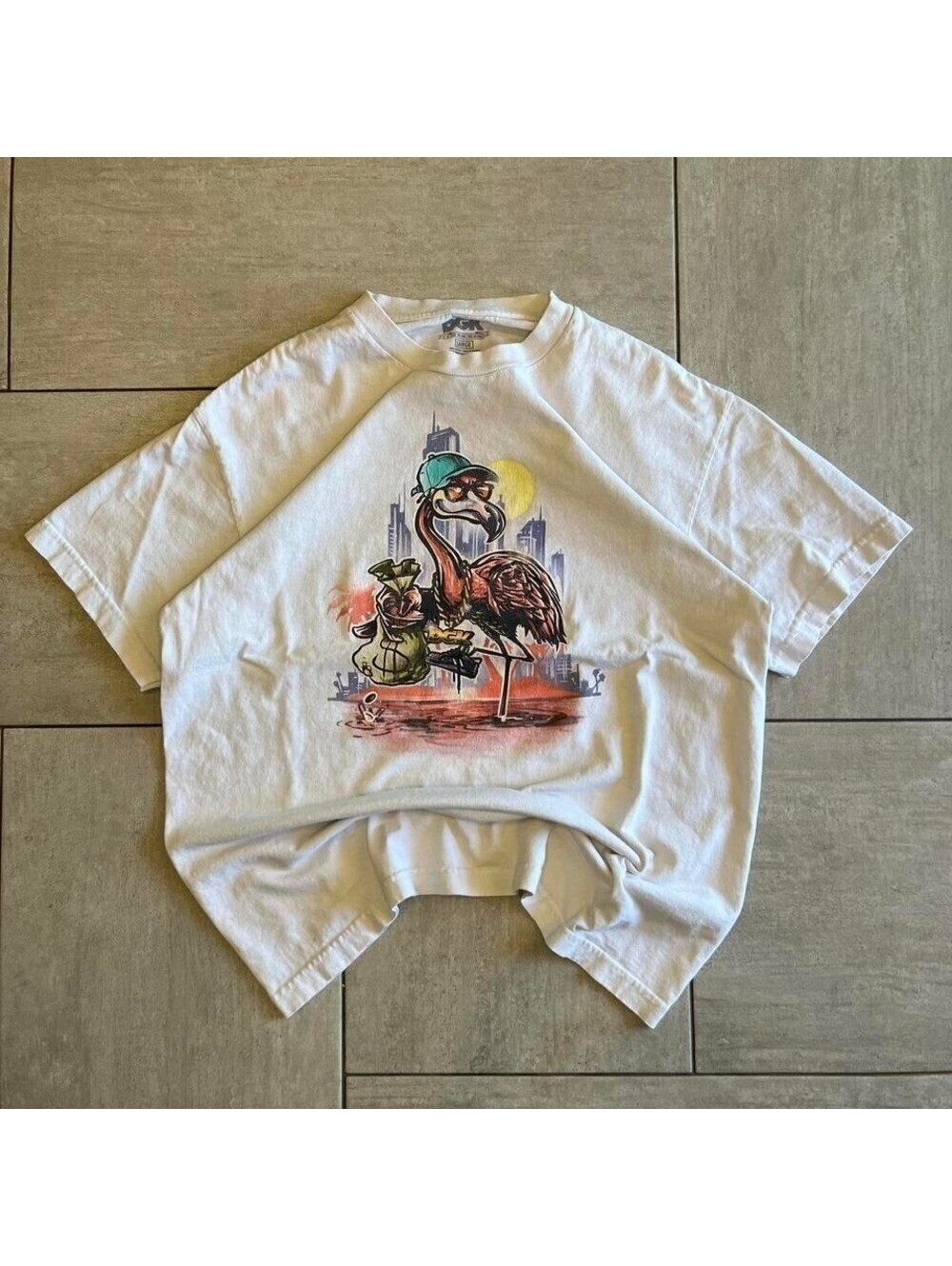 DGK  Tee Large White Flamingo City Skyline